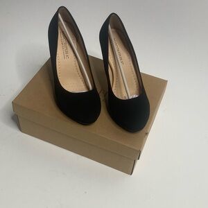 Mario republic Classic Black Women's Heels